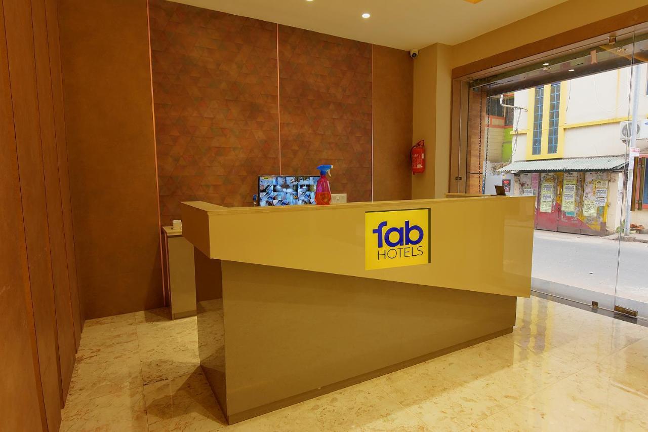 Fabhotel Eros 282 - Nr Sreebhumi Liluāh エクステリア 写真